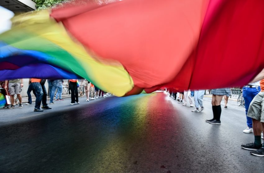  Σοκ στην Κύπρο: Ιερείς εξόρκιζαν άτομα ΛΟΑΤΚΙ για “επανόρθωση” – Καταγγελίες για “θεραπείες μεταστροφής”
