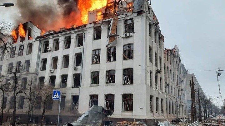  Ουκρανία: Δυνατές εκρήξεις στο Χάρκοβο, λίγο μετά την επίσκεψη του Βολοντίμιρ Ζελένσκι