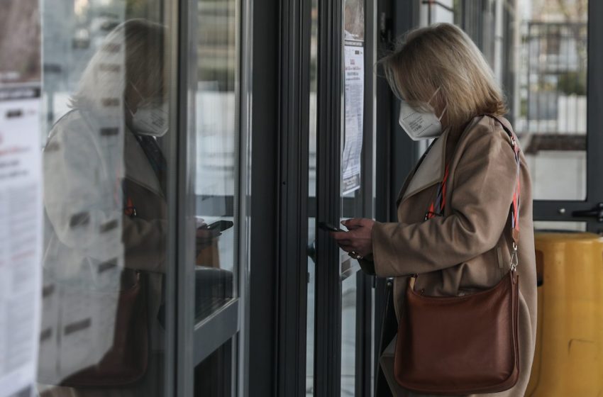  Ενοχή της Δούρου για τις πλημμύρες στη Μάνδρα ζήτησε η εισαγελέας