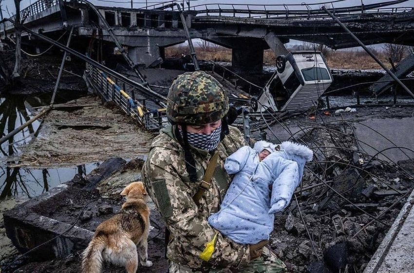  Στον αέρα η εκκένωση της Μαριούπολης – Οι Ουκρανοί κατηγορούν στους Ρώσους ότι συνεχίζουν τους βομβαρδισμούς
