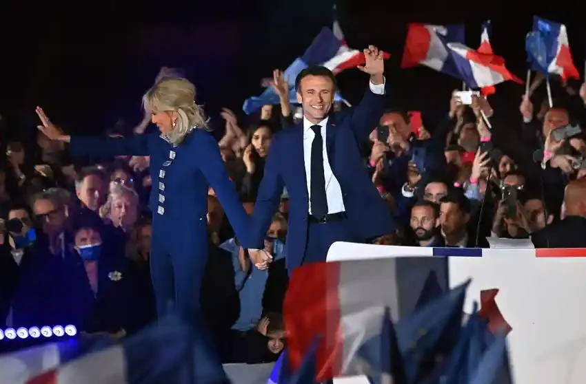  Νίκη Μακρόν: Ο γαλλικός διχασμός, η Ευρώπη και οι ελληνικές “αναλογίες”…