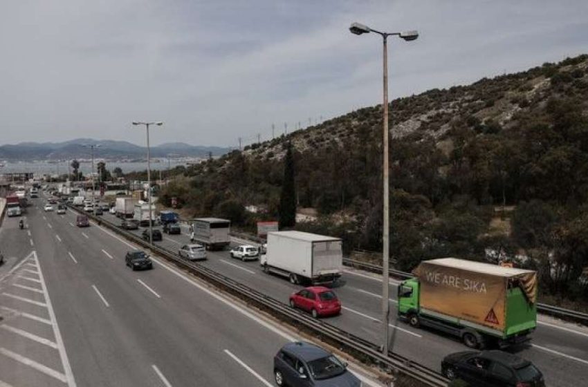 Εθνική Αθηνών-Κορίνθου: Αποκαταστάθηκε η κυκλοφορία μετά το τροχαίο στην Κινέτα
