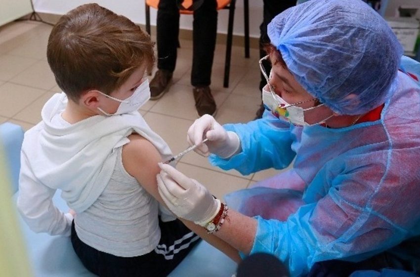  Οξεία ηπατίτιδα στα παιδιά: Ο Ηλίας Μόσιαλος συνοψίζει όσα γνωρίζουμε