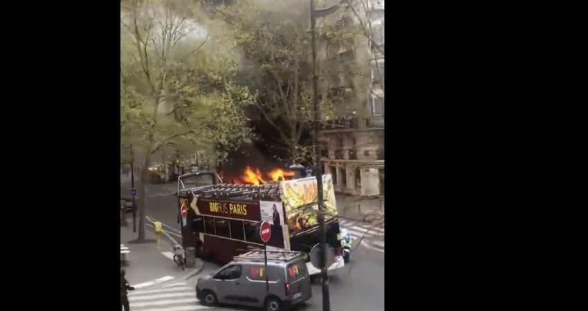  Ισχυρή έκρηξη σε λεωφορείο στην Παναγία των Παρισίων