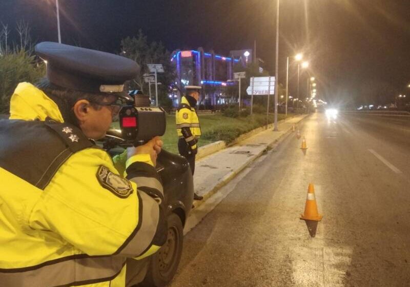  ”Σαφάρι” της Τροχαίας στους δρόμους της Αθήνας –  Αυτοσχέδιοι αγώνες, αλκοόλ και υπερβολική ταχύτητα  – Συνελήφθησαν 13 οδηγοί