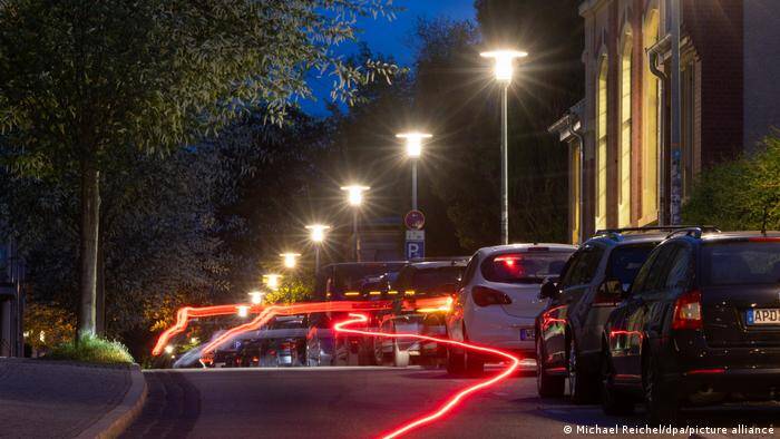  Γερμανία: Έκτακτα μέτρα με περικοπές στον φωτισμό των πόλεων- Ανησυχία για την ασφάλεια