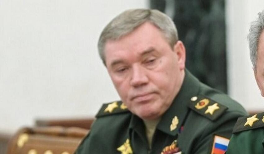  Ουκρανικά ΜΜΕ: “Απών ο αρχηγός του ρωσικού στρατού στην Κόκκινη Πλατεία”