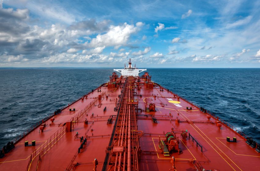  “Πλήγμα” στην ευρωπαϊκή ναυτιλία το εμπάργκο στο ρωσικό πετρέλαιο- Επηρεάζονται και οι Έλληνες εφοπλιστές