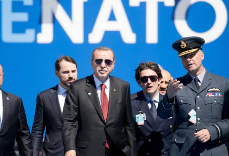  ΝΑΤΟ: Συναγερμός μετά το “βέτο” Ερντογάν για Φινλανδία – Σουηδία – Τι επιδιώκει ο Τούρκος πρόεδρος και οι πρώτες αντιδράσεις των ΗΠΑ