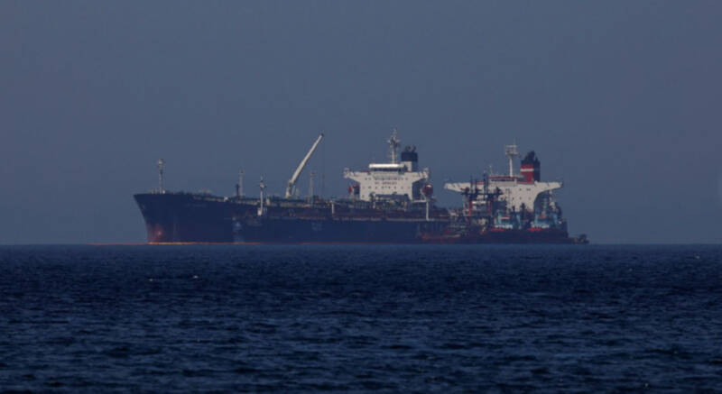  Ελληνικά τάνκερ: Οδηγούνται σε ιρανικό λιμάνι για “μετάγγιση” του πετρελαίου – Τα νεότερα για την κατάσταση των ελλήνων ναυτικών