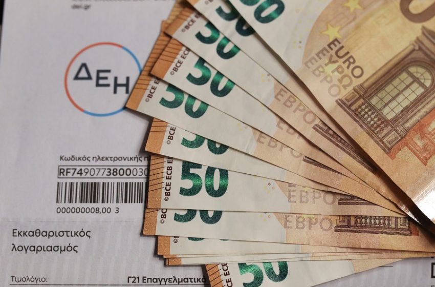  Νέες διευκρινίσεις Σταϊκούρα για τα 600 ευρώ – Τον Ιούνιο η καταβολή – Δικαιούχοι και διαδικασία