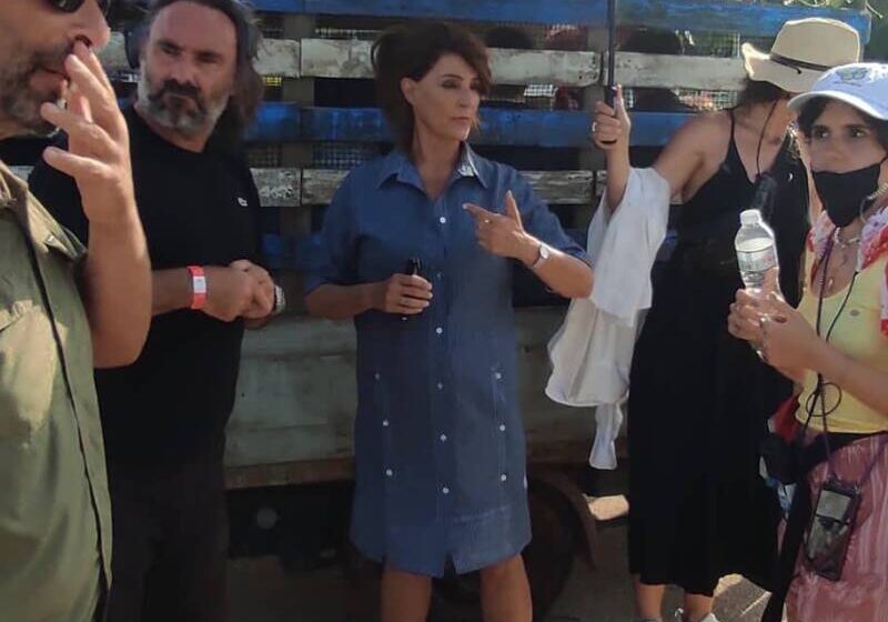  “Γάμος αλά ελληνικά 3”: Το libre παρουσιάζει αποκλειστικές εικόνες και βίντεο από τα γυρίσματα στη Ραφήνα   