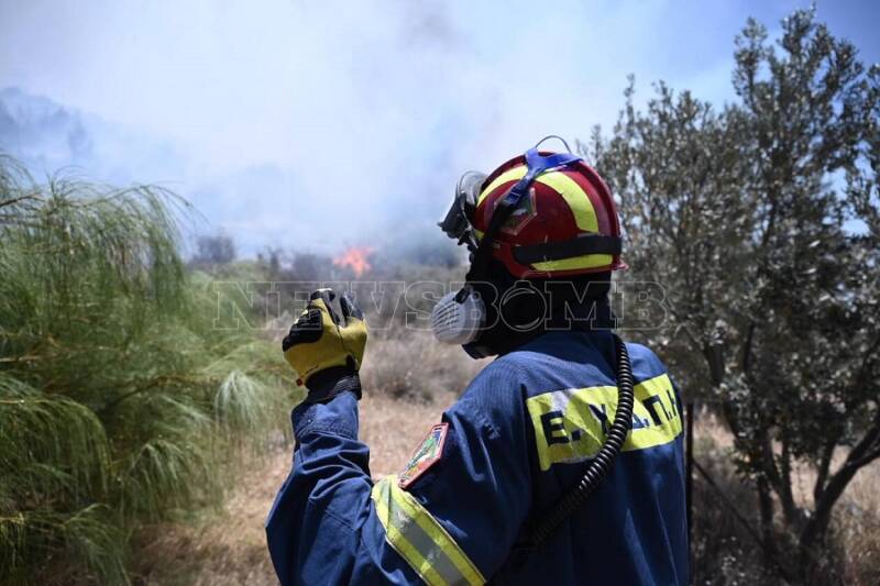  Σε εξέλιξη η καταμέτρηση των ζημιών στο Πανόραμα Βούλας μετά τη φωτιά