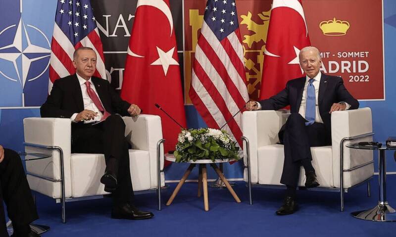  Σύνοδος ΝΑΤΟ: Σε εξέλιξη η συνάντηση Μπάιντεν με Ερντογάν – Όλα στο τραπέζι