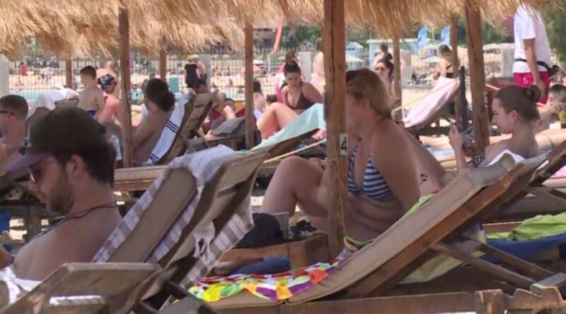  Στα ύψη οι τιμές στις ξαπλώστρες – Βουτιά και 50άρικο στην Αθήνα – Οι πιο οικονομικές παραλίες