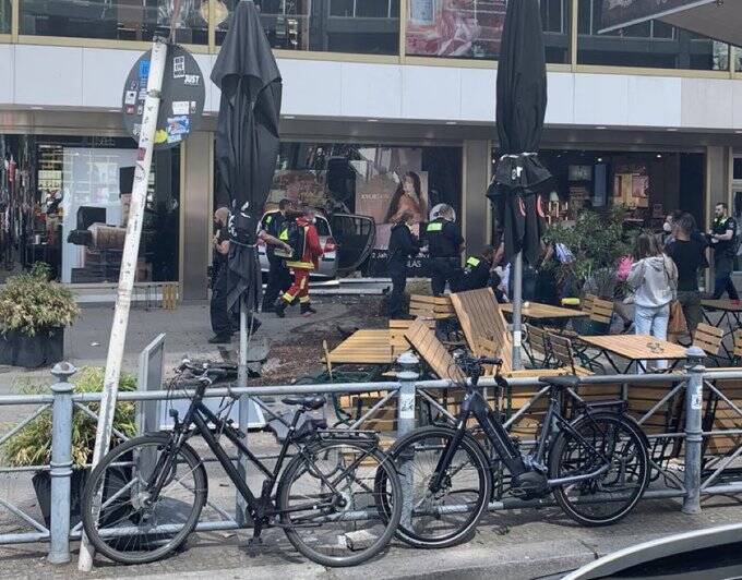  Βερολίνο: Όχημα έπεσε σε πολίτες –  Ένας νεκρός και δεκάδες τραυματίες