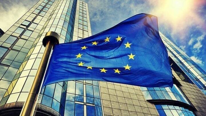  Ζαχάροβα: Η ΕΕ είναι σαν τον Τιτανικό, μπάζει νερά και βρίσκεται σε λήθαργο
