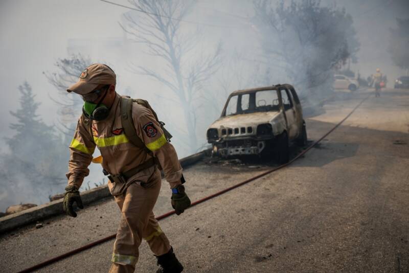  ΣΥΡΙΖΑ για φωτιά στο Πανόραμα: Η κυβέρνηση έχει αφήσει στο περιβάλλον το έλεος των συμφερόντων