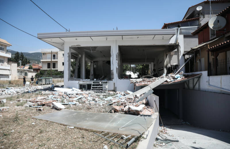  Βίντεο από τη στιγμή της έκρηξης στο Μενίδι