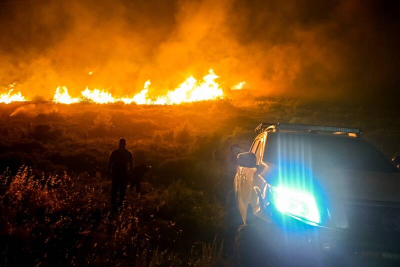  Ενίσχυση των δυνάμεων στην Κάρυστο – Υπό μερικό έλεγχο η πυρκαγιά στα Άνω Δολιανά Αρκαδίας