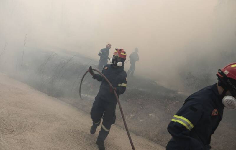  Φωτιά στην Πεντέλη: Ποιο μέτωπο προκαλεί ανησυχία