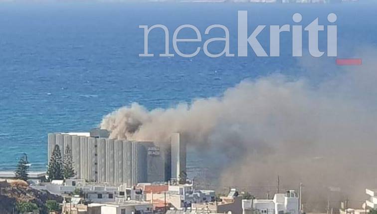  Ηράκλειο: Μεγάλη φωτιά σε ξενοδοχείο στη θέση Κοκκίνη Χάνι (εικόνα, vid)