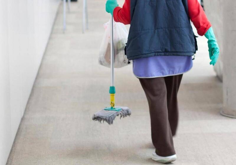 Υπ. Εσωτερικών: Πρόσληψη 15.495 καθαριστριών για τα σχολεία με συμβάσεις ορισμένου χρόνου