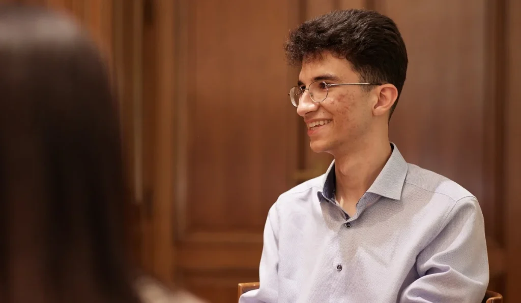 kouros baigki emp vaseis2022