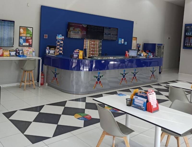 Στη Λάρισα ο μεγάλος νικητής των 11.978.573 ευρώ – Τι λέει ο ιδιοκτήτης του τυχερού καταστήματος ΟΠΑΠ 3 2 1 1