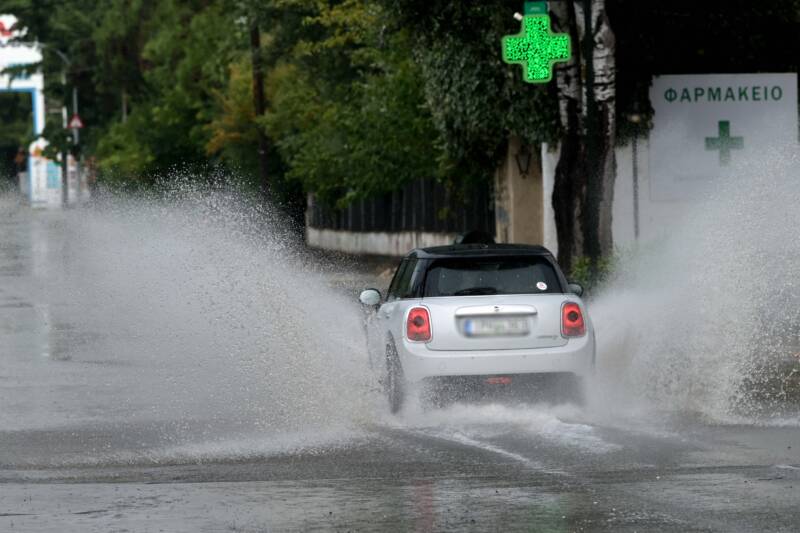  Κακοκαιρία EVA: Βροχές, καταιγίδες και χαλαζοπτώσεις την Κυριακή – Έντονα φαινόμενα και στην Αττική