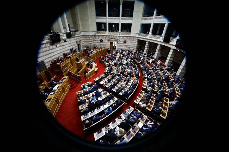  ΒΟΥΛΗ/LIVE Η μάχη για τις υποκλοπές –