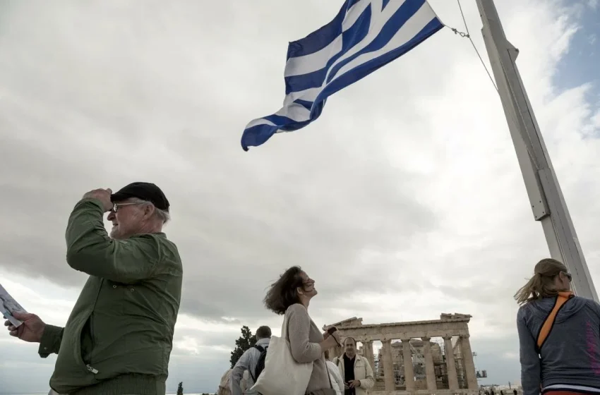  Νέο επικριτικό δημοσίευμα/ Reuters για υποκλοπές και πολιτικές επιπτώσεις: “Ήρθε η ώρα να ανησυχήσουμε ξανά για την Ελλάδα”