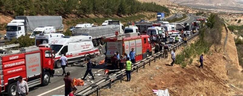  Τουρκία: 32 νεκροί και δεκάδες τραυματίες σε δύο παρόμοια τροχαία δυστυχήματα, την ίδια μέρα – Σκληρές εικόνες (vid)