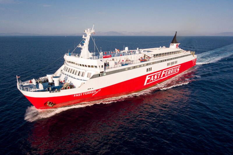  Mηχανική βλάβη στο Fast Ferries Andros με 450 επιβάτες – Γυρίζει στη Ραφήνα