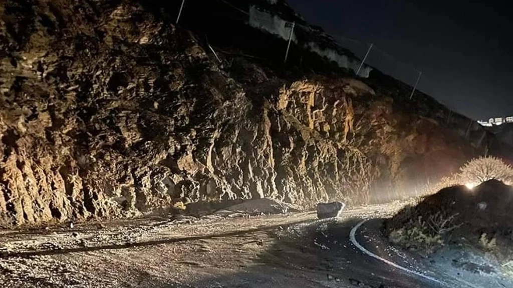 katolisthiseis santorini