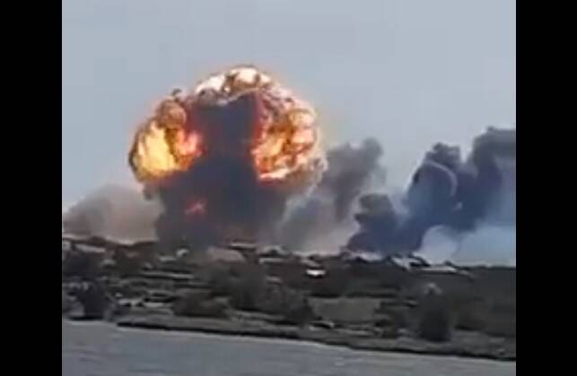  Ουκρανία: “Βομβαρδίσαμε κεντρική αεροπορική βάση στην Κριμαία”, λέει το Κίεβο – Τι απαντά η Ρωσία