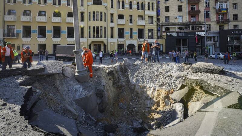  Ουκρανία: Βομβαρδισμοί στο Χάρκοβο – Τουλάχιστον πέντε νεκροί