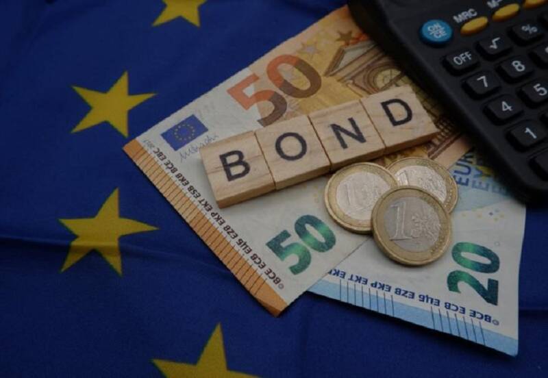  Σε άνοδο το ευρώ και οι αποδόσεις των ομολόγων