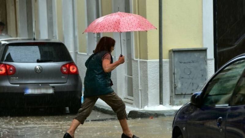  Μεταβολή του καιρού με βροχές και καταιγίδες και πτώση της θερμοκρασίας