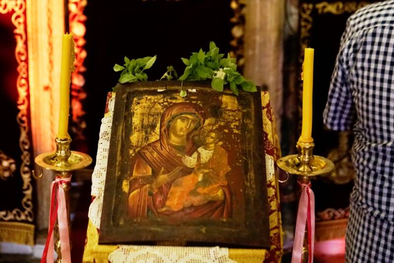  Κοίμηση της Θεοτόκου: Η μεγάλη γιορτή της Ορθοδοξίας – Με λαμπρότητα οι εορτασμοί σε όλη τη χώρα