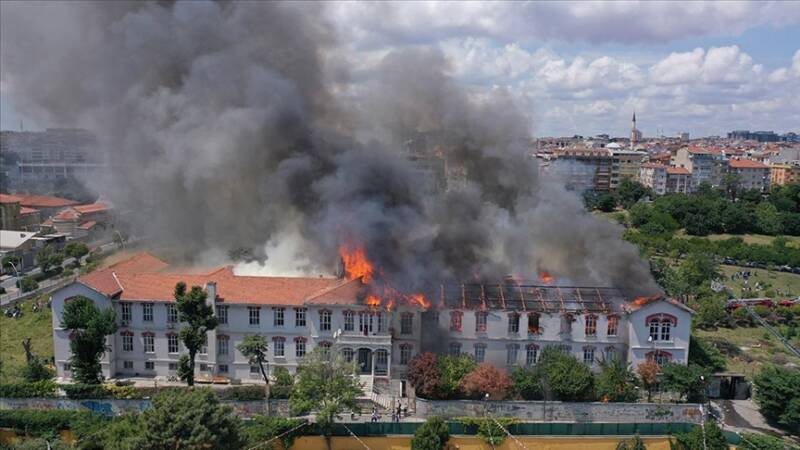  Καταστράφηκε το ελληνικό νοσοκομείο στην Κωνσταντινούπολη από την μεγάλη φωτιά – Τα αίτια της πυρκαγιάς