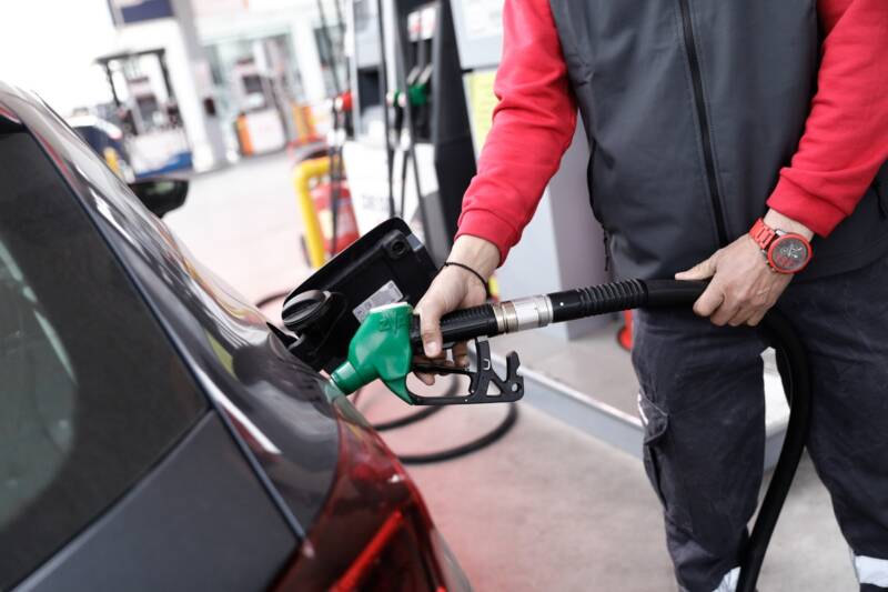  “Πετάνε” πάλι οι τιμές των καυσίμων λίγο πριν από την έξοδο των γιορτών