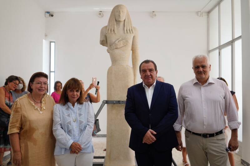  Εγκαινιάστηκε στο Αρχαιολογικό Μουσείο Θήρας – Εντυπωσιάζει η Κόρη της Θήρας