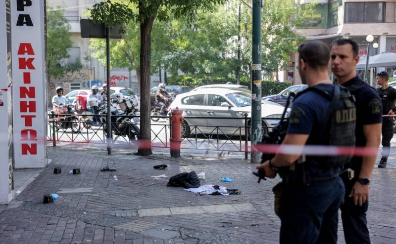  Εξιχνιάστηκε η απόπειρα δολοφονίας στην πλατεία Βάθης: Δράστης ο άνδρας που δολοφονήθηκε στα Πετράλωνα