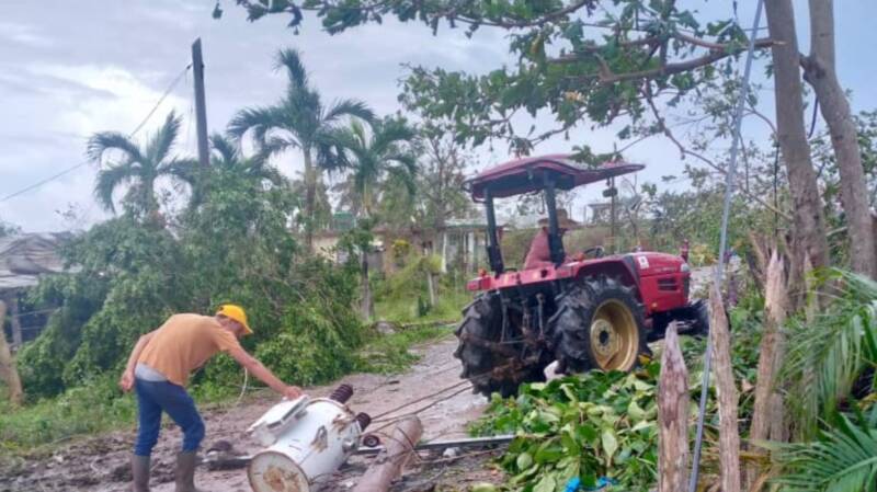  Κούβα: Ο τυφώνας Ίαν κατέστρεψε τα ξηραντήρια καπνού για τα πούρα Αβάνας – Σε απόγνωση οι παραγωγοί