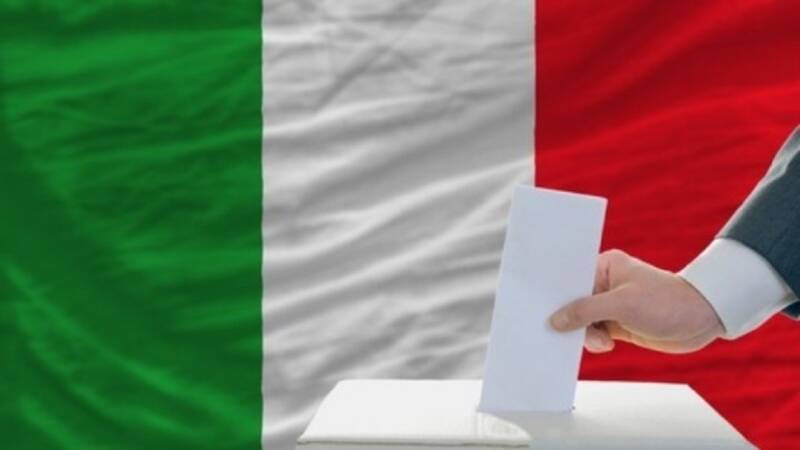  Ιταλία: Τρίτη δύναμη  τα Πέντε Αστέρια, σύμφωνα με δημοκόπηση -”Φαβορί ” η συντηρητική συμμαχία