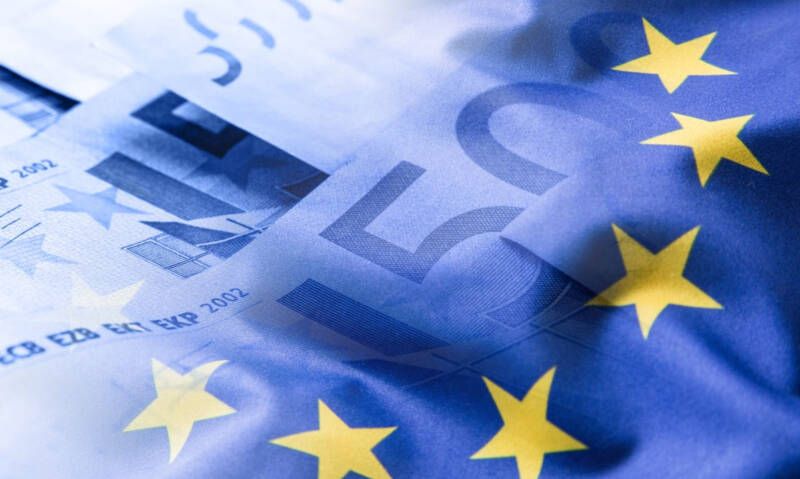  Βυθίζεται η οικονομία της Ευρωζώνης – Εκτιμήσεις στο Bloomberg για ύφεση 80%, “μπλοκάρει” τα σχέδια της ΕΚΤ