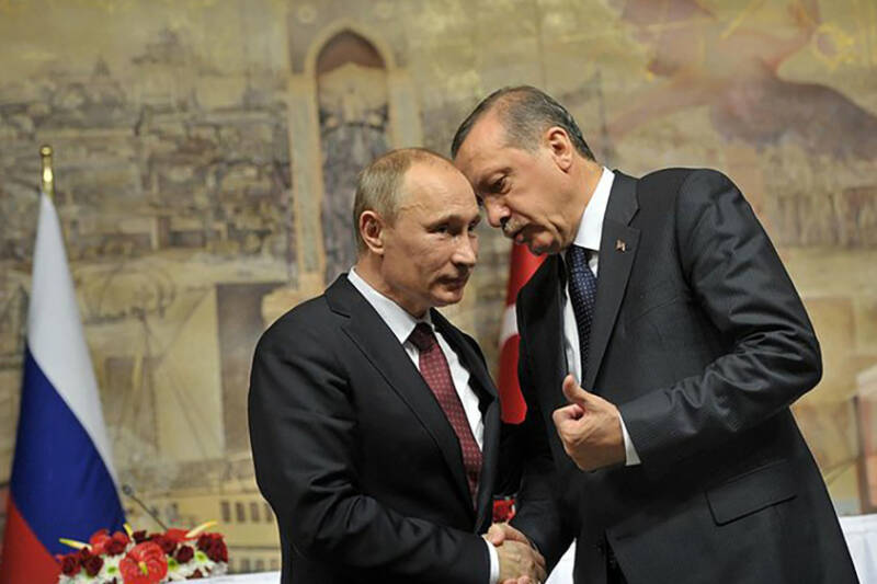  Οι προσωπικότητες Ερντογάν και Πούτιν μέσα από τις “Ανατροπές” του Ολάντ  – “Θεωρεί τις ασάφειες πλεονέκτημα”… “ψυχρός και εριστικός”