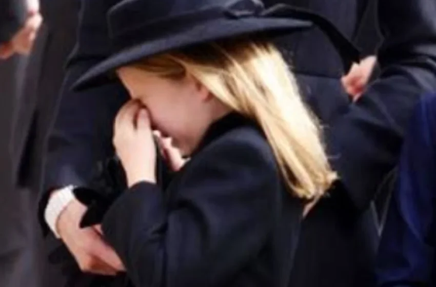  Κηδεία Ελισάβετ: Η 7χρονη πριγκίπισσα Σάρλοτ ξεσπά σε λυγμούς