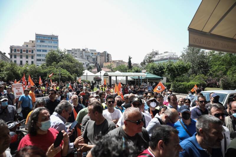  “Έμφραγμα” στην Αθήνα- 24ωρη απεργία, αύριο, στα Μέσα Μεταφοράς – Οι εργαζόμενοι αντιδρούν στο ν/σ για τις ΔΕΚΟ